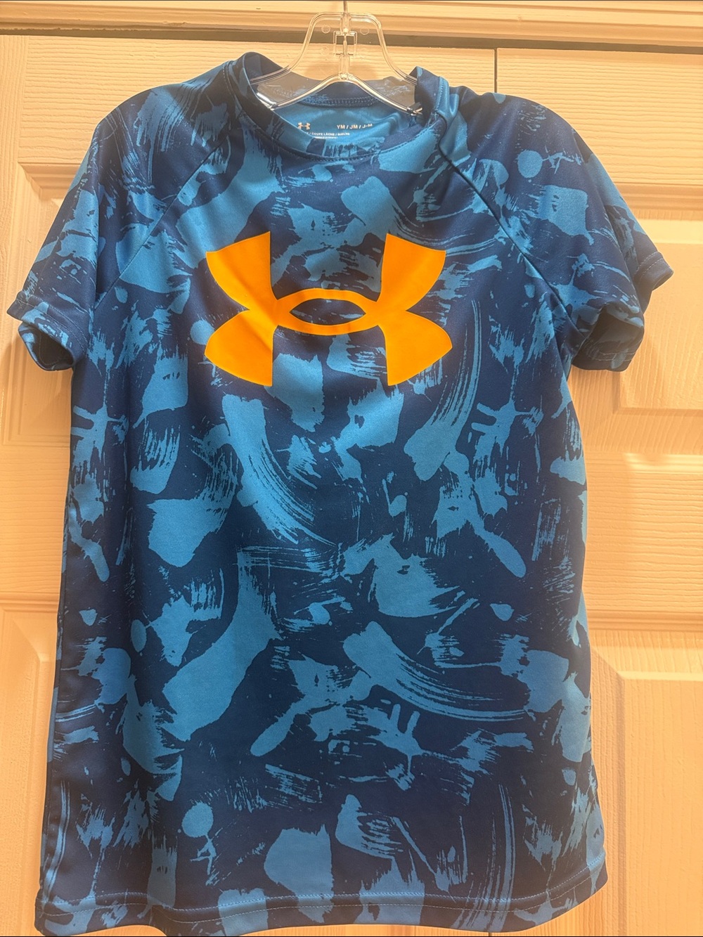 Under Armour Boys Blue Camo Print Short Sleeve Tee with Orange Logo